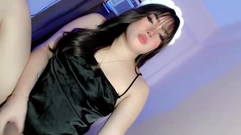 Snapshot of kim_aero chatting on September 22, 2:30 pm kim_aero online show from September 22, 2:30 pm