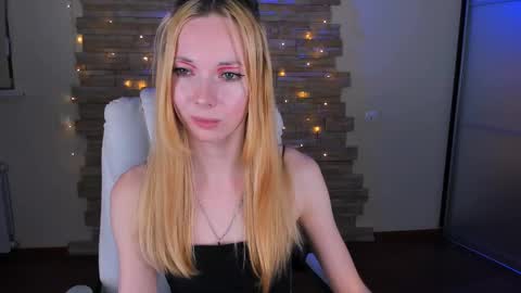 kim_boyd online show from February 20, 6:24 pm