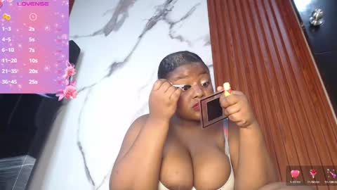Snapshot of kim_brown2 chatting on May 5, 3:03 am Kim Follow me please online show from May 5, 3:03 am
