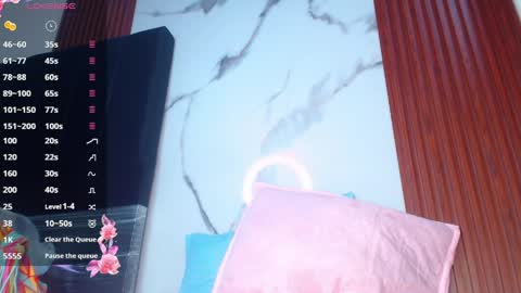 Snapshot of kim_brown2 chatting on May 14, 2:51 am Kim Follow me please online show from May 14, 2:51 am