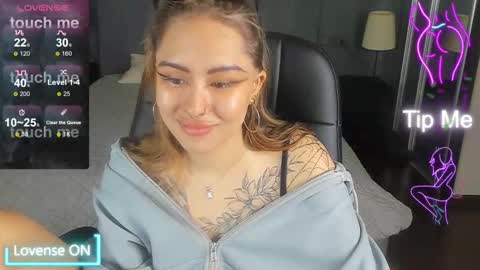 Kim online show from October 9, 9:18 am