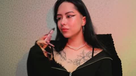Kim online show from May 18, 11:21 pm