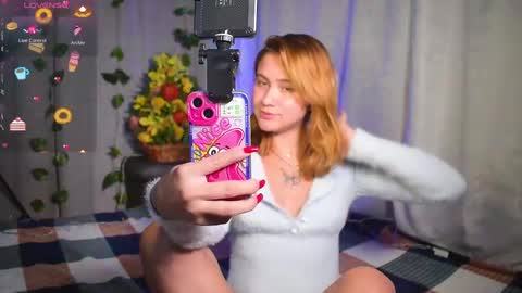 Snapshot of kim_dolls1823 chatting on December 13, 4:43 am ISABELLA 3 online show from December 13, 4:43 am