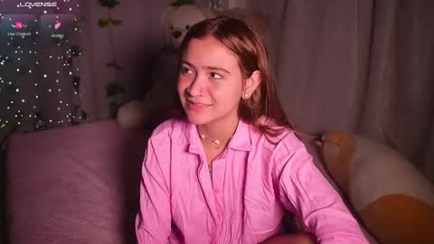 Snapshot of kim_dolls1823 chatting on January 21, 6:00 am ISABELLA 3 online show from January 21, 6:00 am