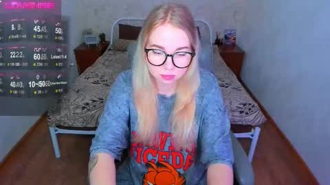 Snapshot of kim_girl_next_door chatting on February 17, 10:34 am KIM online show from February 17, 10:34 am