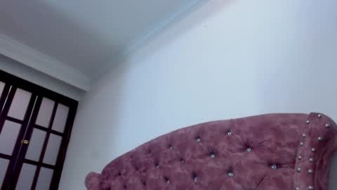Snapshot of kim_lennon chatting on February 6, 12:16 pm K I M online show from February 6, 12:16 pm
