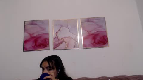 Snapshot of kim_lennon chatting on February 9, 11:04 am K I M online show from February 9, 11:04 am