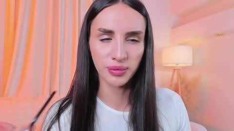 Kim Oberlin online show from October 9, 4:49 pm