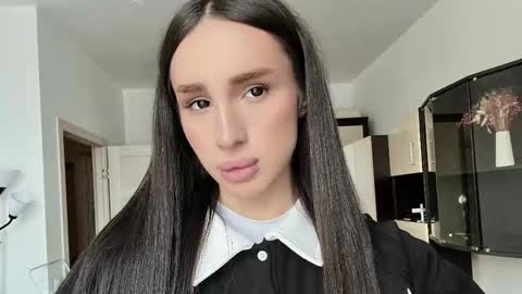 Kim Oberlin online show from March 17, 7:06 pm