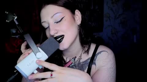 Snapshot of kim_possible1 chatting on May 12, 3:58 am Hi Im Kimberly but u can call me Kim. Turn on ur sound i love to talk and moan online show from May 12, 3:58 am