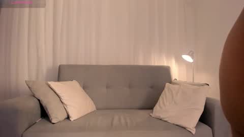 Kim online show from December 17, 2:45 pm