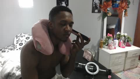 Snapshot of kimandyuk chatting on December 14, 7:25 pm Kim  Yuk online show from December 14, 7:25 pm