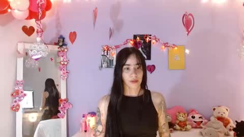 Snapshot of kimandyuk chatting on February 14, 8:48 pm Kim  Yuk online show from February 14, 8:48 pm