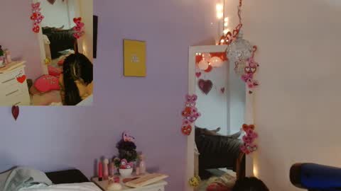 Snapshot of kimandyuk chatting on February 22, 10:09 pm Kim  Yuk online show from February 22, 10:09 pm