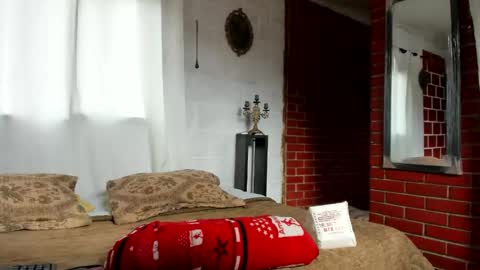 Kim  Yuk online show from November 6, 8:54 pm