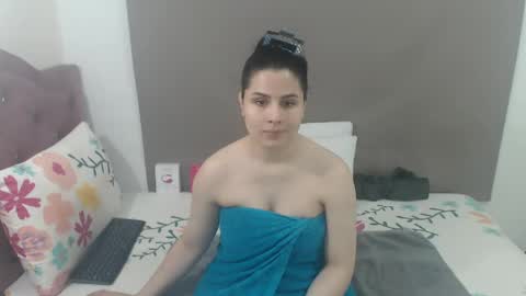 Snapshot of kimberjamesxx chatting on June 7, 2:59 am DANIELA online show from June 7, 2:59 am