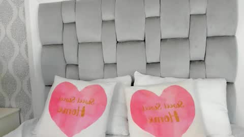 Snapshot of kimberlin_cam_ chatting on February 24, 7:34 pm Kimberlin online show from February 24, 7:34 pm