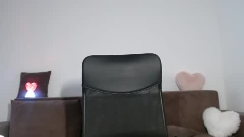 Kim online show from March 11, 6:08 am