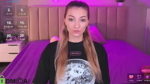 kimberlly_smith online show from February 7, 11:19 pm