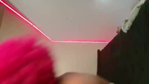 Snapshot of kimberly_chloe chatting on March 1, 3:14 pm Kimberly online show from March 1, 3:14 pm