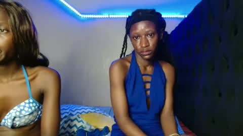 Snapshot of kimberly_chloe chatting on March 31, 3:52 am Kimberly online show from March 31, 3:52 am