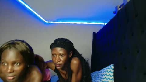 Snapshot of kimberly_chloe chatting on March 31, 3:56 pm Kimberly online show from March 31, 3:56 pm