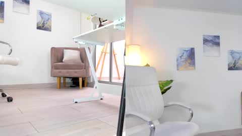 Melissa online show from December 18, 7:30 pm