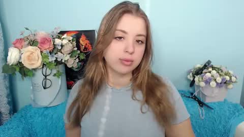 kimberly_mm online show from December 5, 7:49 am