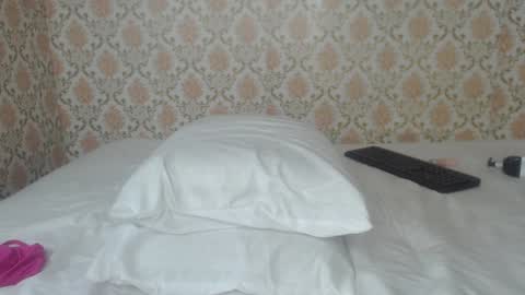 Snapshot of kimberly_perez__ chatting on January 14, 2:40 am Kimberly online show from January 14, 2:40 am