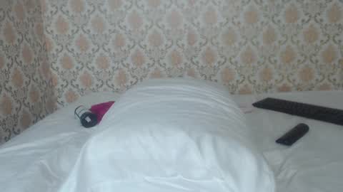 Snapshot of kimberly_perez__ chatting on January 15, 2:17 am Kimberly online show from January 15, 2:17 am