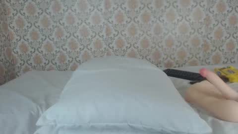 Snapshot of kimberly_perez__ chatting on February 13, 2:34 am Kimberly online show from February 13, 2:34 am