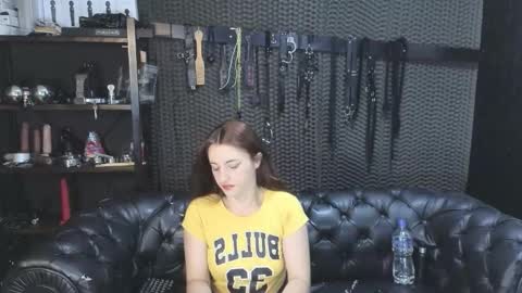  KIMBERLY SWAN  online show from February 15, 10:06 pm