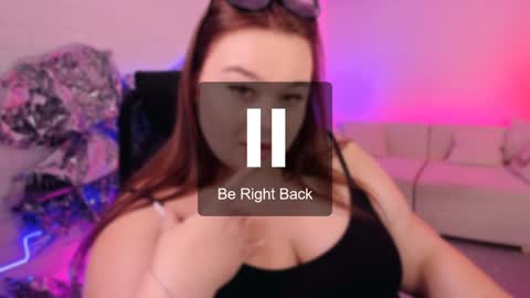 Snapshot of kimberlymaran chatting on December 21, 5:40 pm The one that you wont be able to forget online show from December 21, 5:40 pm