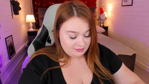 Snapshot of kimberlymaran chatting on January 17, 12:21 pm The one that you wont be able to forget online show from January 17, 12:21 pm