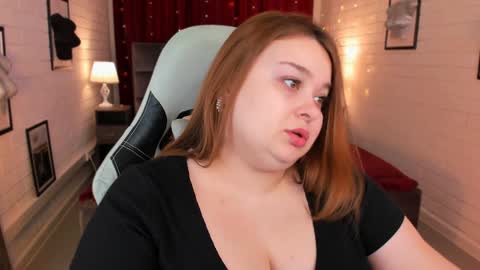 Snapshot of kimberlymaran chatting on February 7, 9:05 am The one that you wont be able to forget online show from February 7, 9:05 am