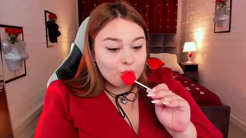 Snapshot of kimberlymaran chatting on February 14, 4:31 pm The one that you wont be able to forget online show from February 14, 4:31 pm