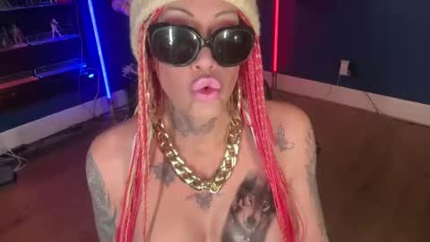 Kimber Haven online show from January 2, 1:30 pm