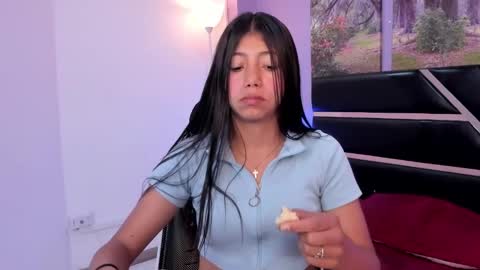 Kimberly Villalobos online show from January 24, 11:37 am