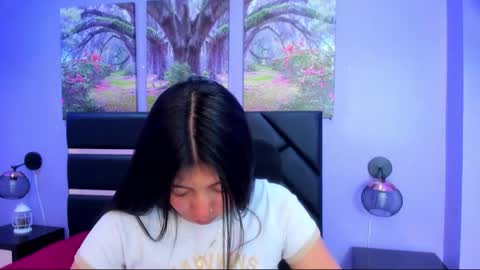 Kimberly Villalobos online show from September 18, 11:34 am