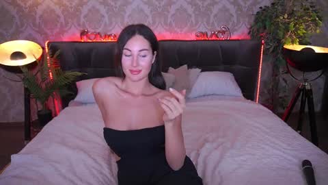 Kim online show from March 2, 2:43 pm