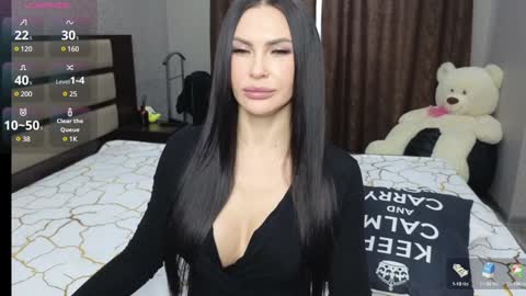 KIm online show from December 22, 6:28 am