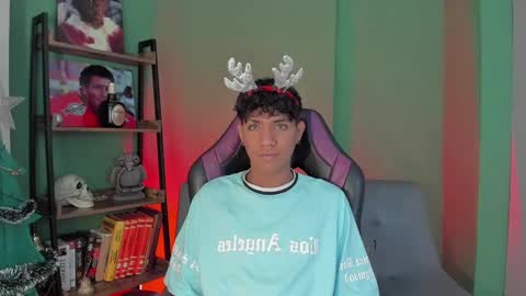 Snapshot of kimerico_04 chatting on December 31, 11:06 pm ISAAC online show from December 31, 11:06 pm