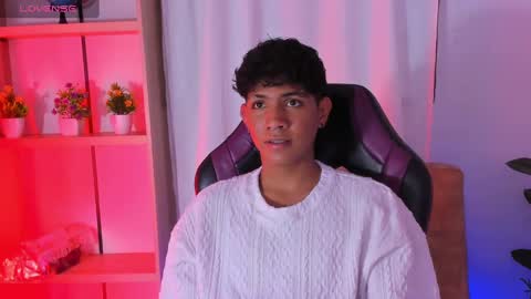 Snapshot of kimerico_04 chatting on January 8, 10:27 pm ISAAC online show from January 8, 10:27 pm