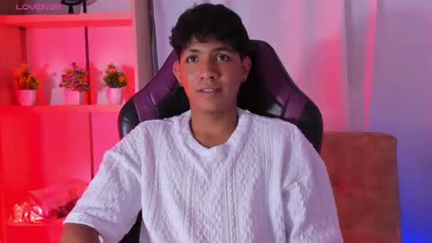 Snapshot of kimerico_04 chatting on January 9, 1:29 am ISAAC online show from January 9, 1:29 am