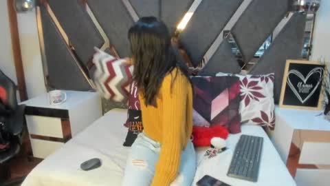 Kimy online show from March 29, 3:34 pm