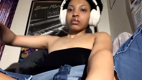 Kimi online show from February 20, 12:57 pm