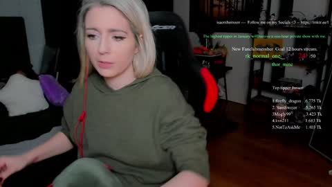 Wolfs Girl online show from January 18, 8:56 pm