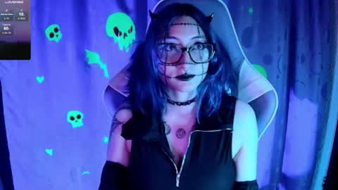   online show from November 21, 2:16 pm