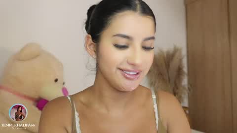 Kim  online show from April 14, 2:06 am