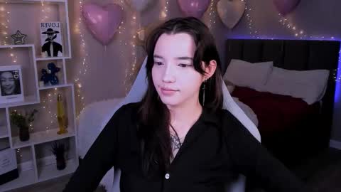 Snapshot of kimm_wong chatting on February 25, 2:43 am kimm wong online show from February 25, 2:43 am